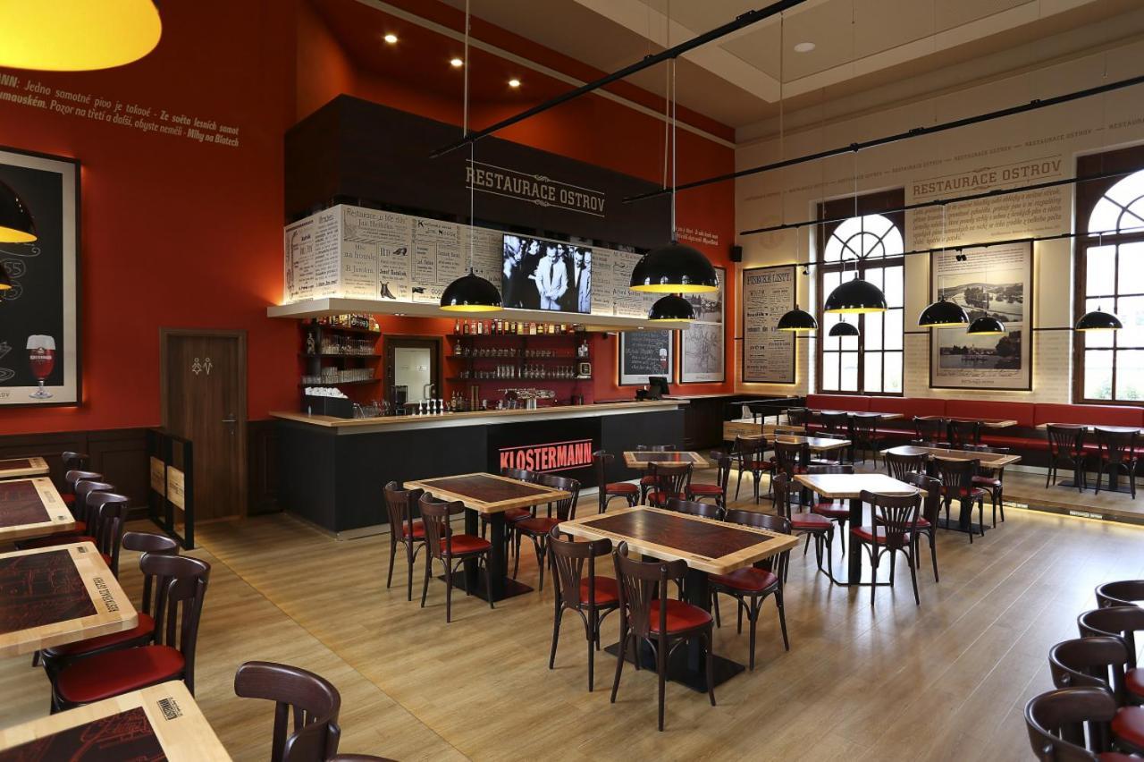 Penzion Restaurace Ostrov Pisek  Bagian luar foto